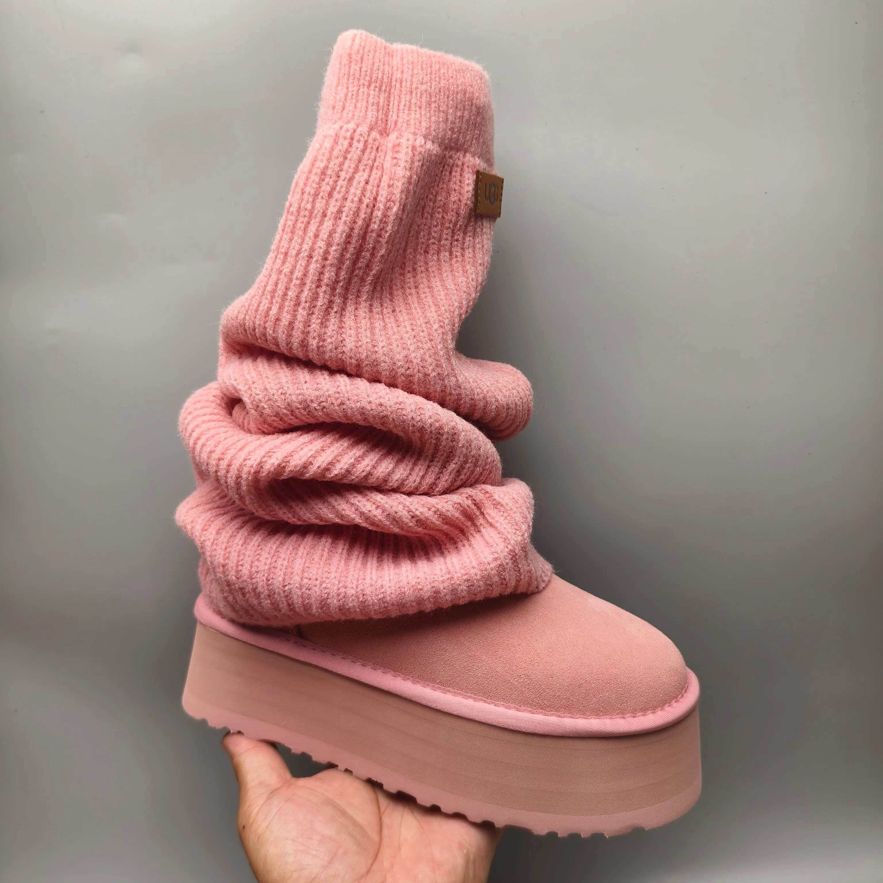 💰640 UGG sheepskin all-in-one snow boots 8990 thick-soled knitted wool socks, fashionable women's style, color: pink, matching size: 35-40